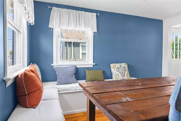 794 Main AVE, Warwick, RI 02886