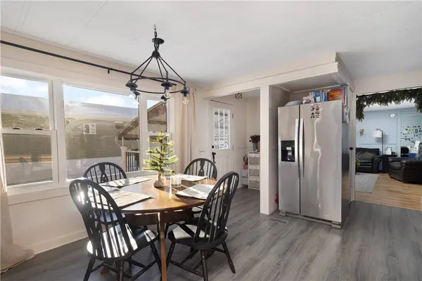 9 Sherwood Valley LN, Coventry, RI 02816