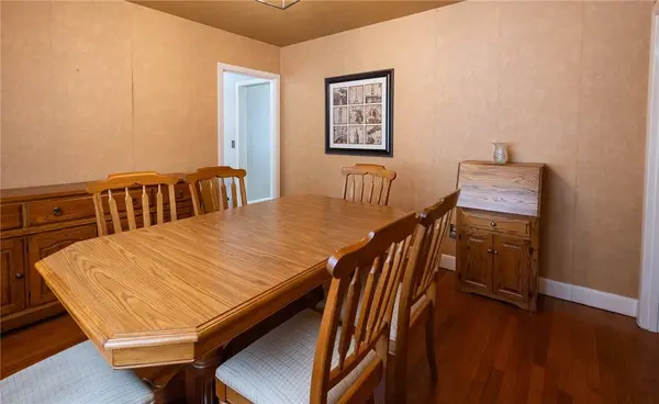 146 Edmond DR, Warwick, RI 02886