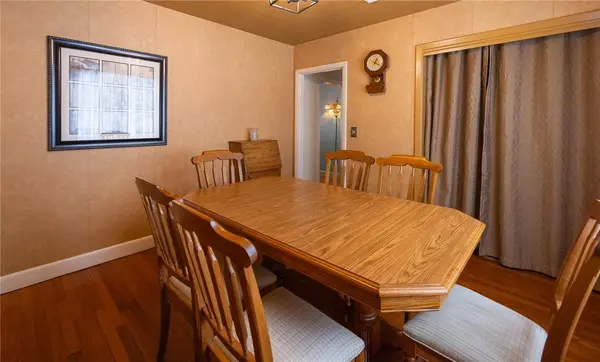 146 Edmond DR, Warwick, RI 02886