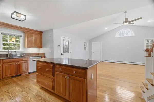 136 Roland ST, Cumberland, RI 02864