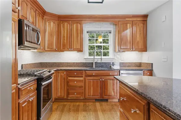 136 Roland ST, Cumberland, RI 02864