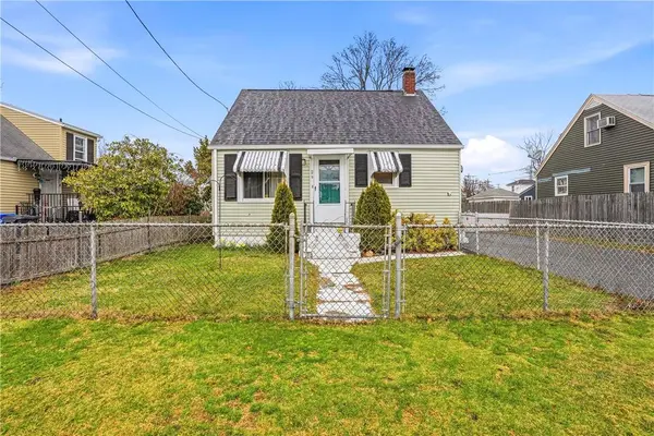 26 Pembroke AVE, Pawtucket, RI 02860