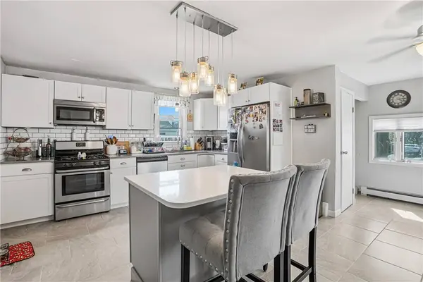 353 High ST, Cumberland, RI 02864