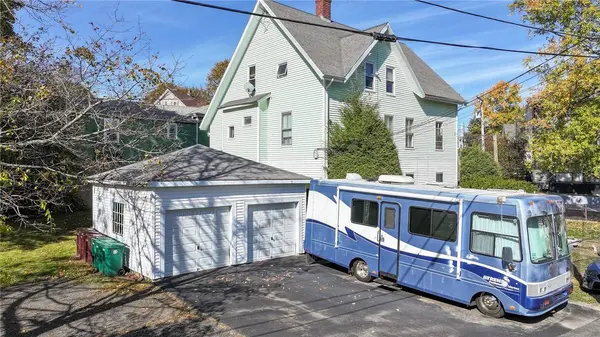 296 Mason ST, Woonsocket, RI 02895