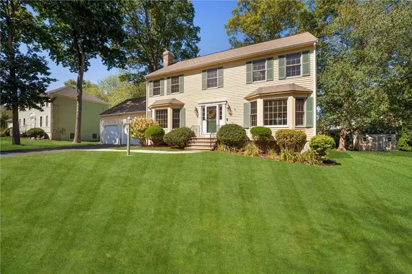 56 Greenfield RD, Cumberland, RI 02864