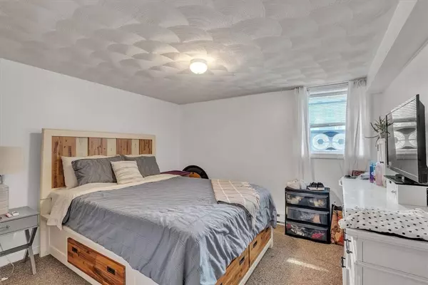 522 Child ST, Warren, RI 02885