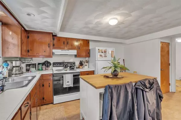 522 Child ST, Warren, RI 02885