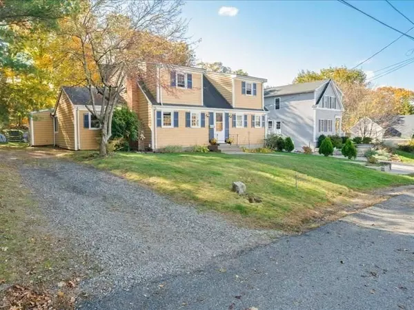 39 Columbia St, North Attleboro, MA 02760