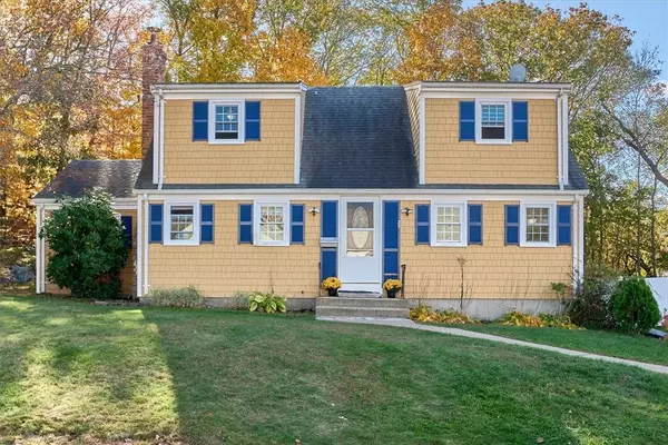 39 Columbia ST, North Attleboro, MA 02760