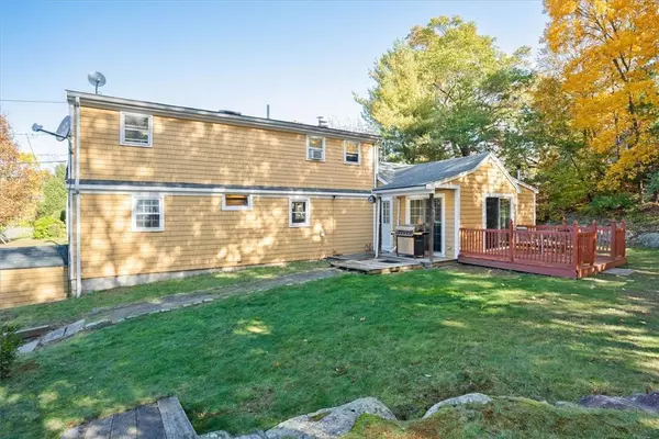 39 Columbia ST, North Attleboro, MA 02760