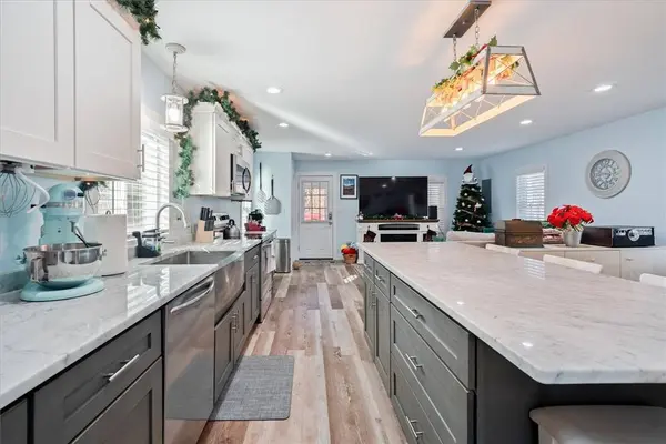 126 Narrows RD, Bristol, RI 02809