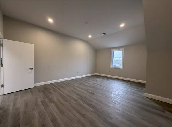 2 Peter RD, Bristol, RI 02809