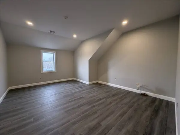 2 Peter RD, Bristol, RI 02809