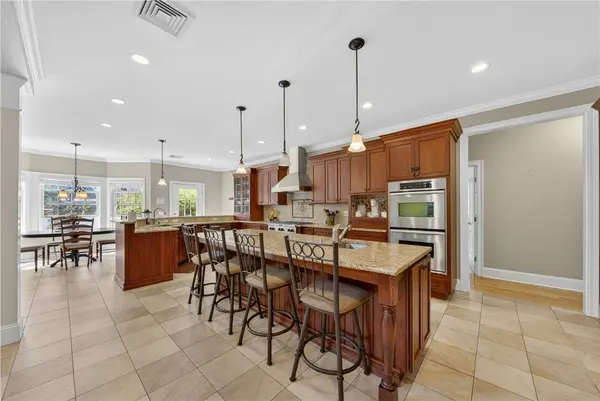 5 Casey DR, Bristol, RI 02809