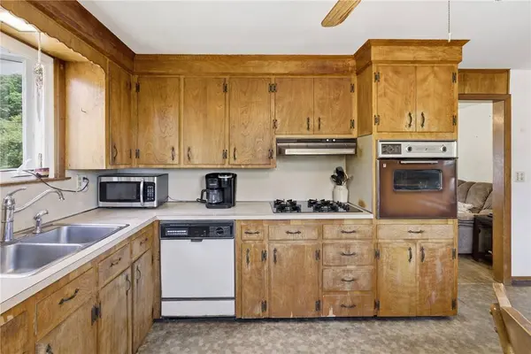 129 Dewolf AVE, Bristol, RI 02809