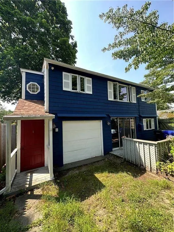 58 Beach ST, Warren, RI 02885