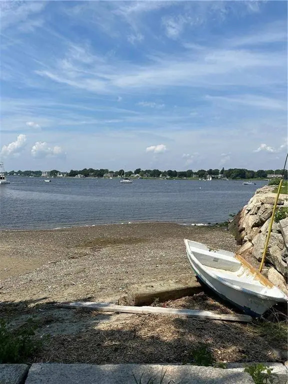 58 Beach ST, Warren, RI 02885