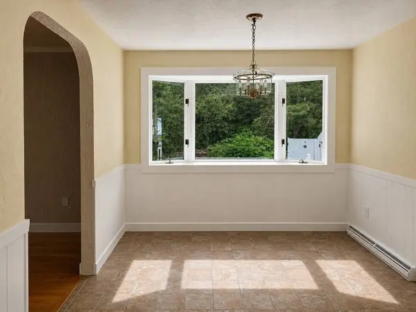 29 Forest Street, Franklin, MA 02038