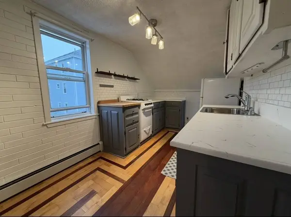 45 Thompson St #2, Fall River, MA 02720