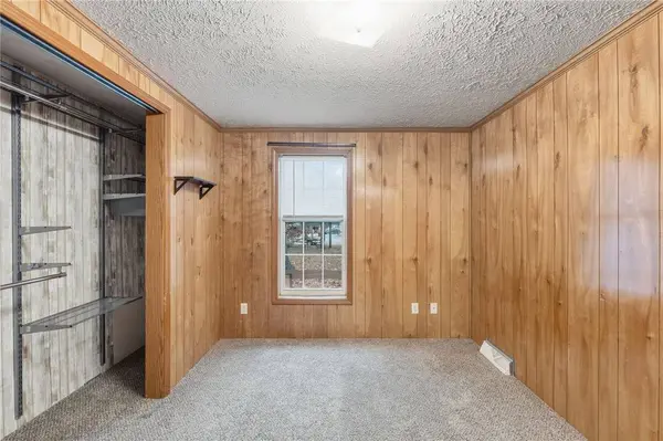 111 Mishnock RD, West Greenwich, RI 02817