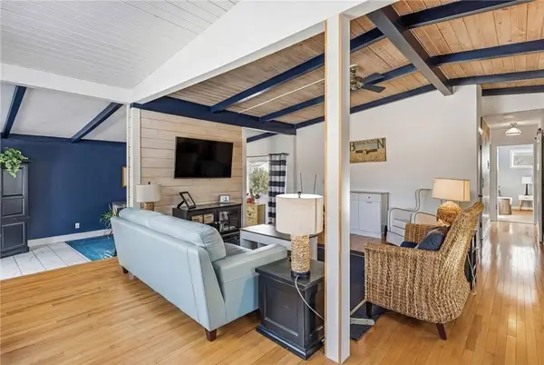 13 Plateau RD, Westerly, RI 02891