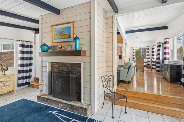 13 Plateau RD, Westerly, RI 02891