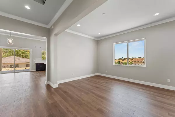 7056 Via Barlogio, El Dorado Hills, CA 95762