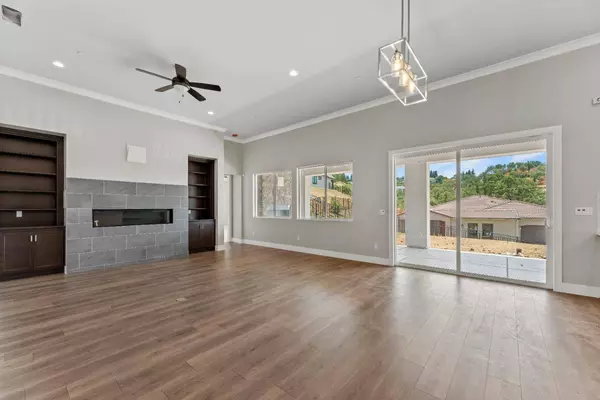 7056 Via Barlogio, El Dorado Hills, CA 95762