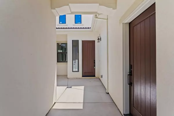 7062 Via Barlogio, El Dorado Hills, CA 95762