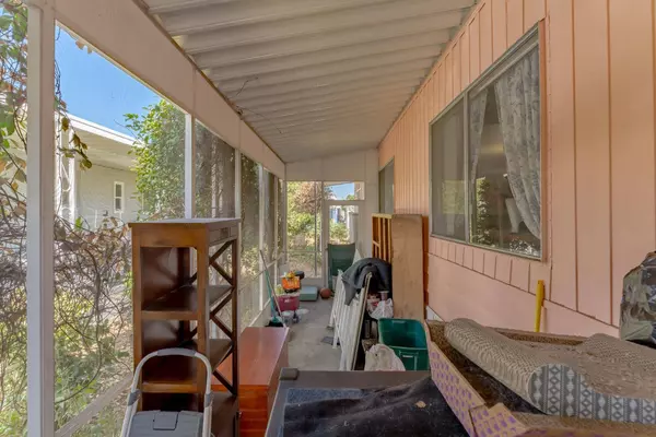 10035 Mills Station RD #26, Sacramento, CA 95827