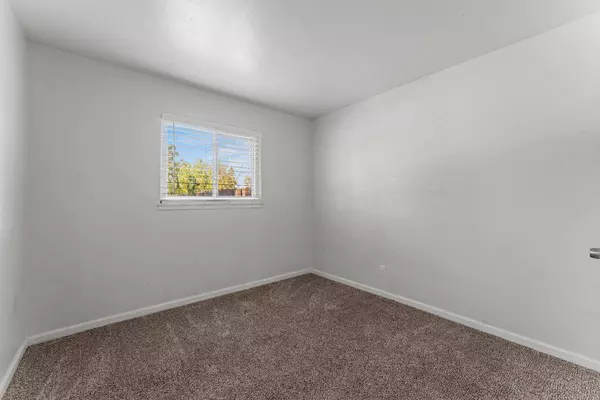 7330 Peacock WAY, Sacramento, CA 95820