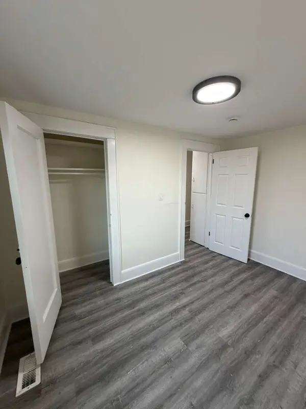 324 Front St #4, Dunellen, NJ 08812-1286