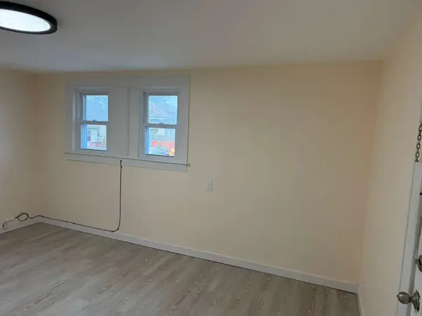 324 Front St #5, Dunellen, NJ 08812-1286