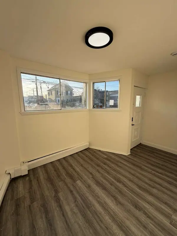 324 Front St #2, Dunellen, NJ 08812-1286