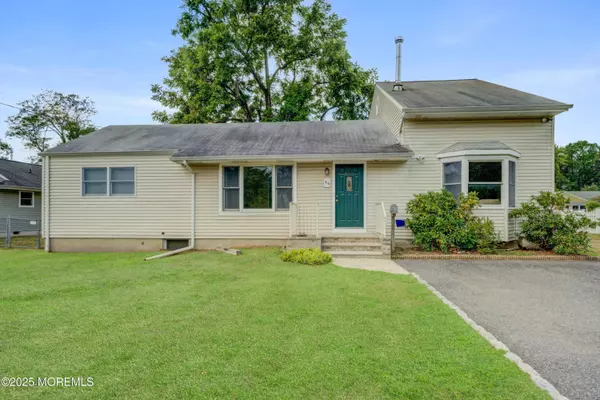 44 Monroe Street, Red Bank, NJ 07701