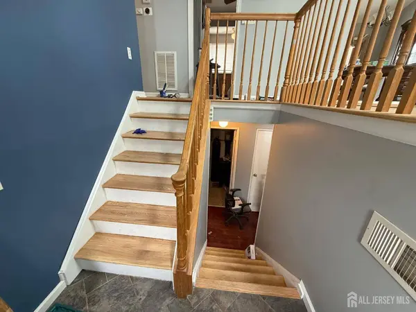 25 bartman RD, East Brunswick, NJ 08816