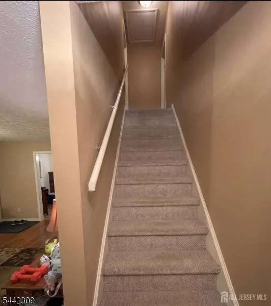 40-42 Moffett St, Woodbridge Twp., NJ 08863