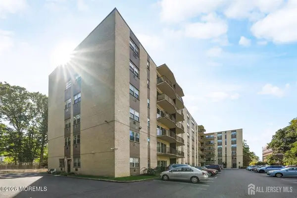 111 Chestnut Street #201, Cherry Hill, NJ 08002