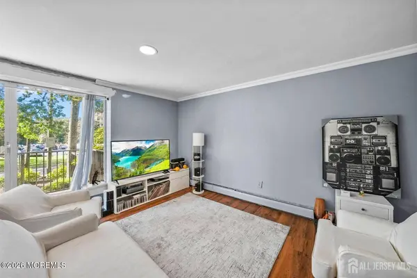 111 Chestnut Street #201, Cherry Hill, NJ 08002
