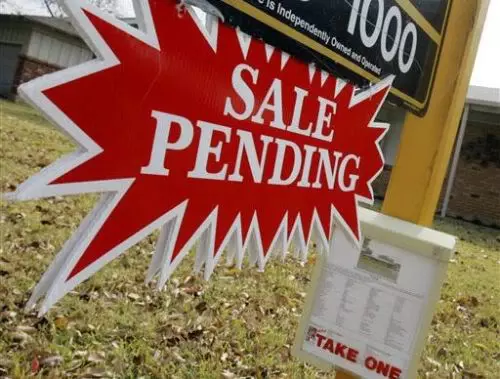 Navigating the Shifting Sands: Selling Your Home with a Contingency in a Softening Seller's Market