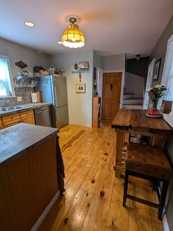 18 Burnside Street #N/A, Salem, MA 01970