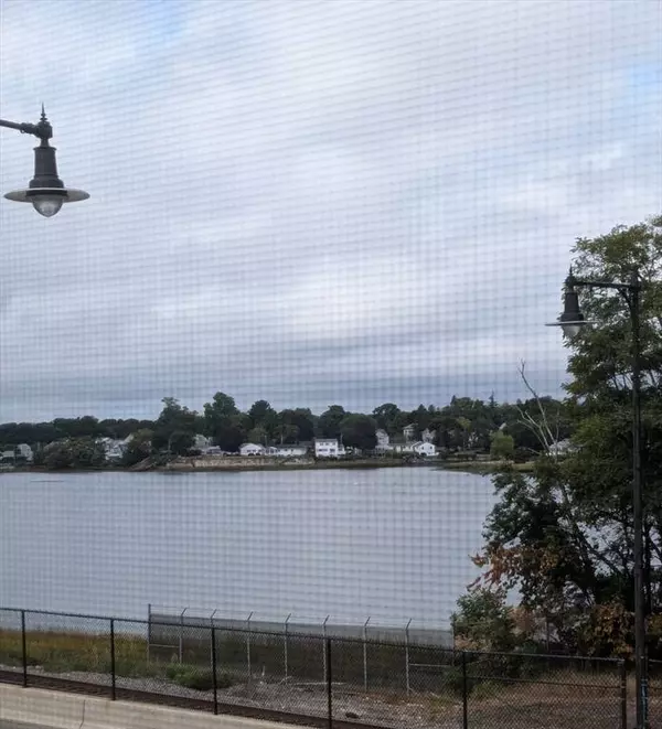 18 Burnside Street #N/A, Salem, MA 01970