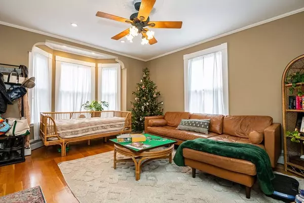 7 Forrester St, Salem, MA 01970