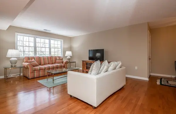 30 Weatherly Drive #30, Salem, MA 01970