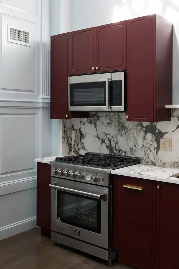 7 Crombie St #10, Salem, MA 01970