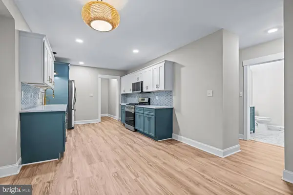 313 LINDEN AVE, Oaklyn, NJ 08107