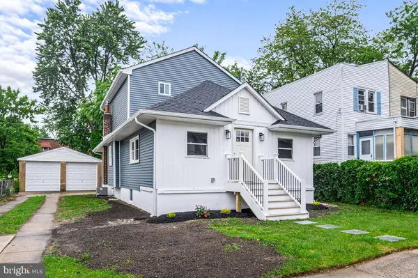 313 LINDEN AVE, Oaklyn, NJ 08107