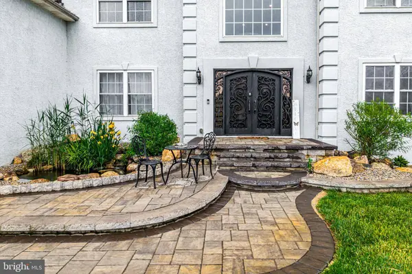 310 NICKLAUS CT, Woolwich Twp, NJ 08085