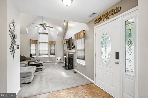 86 PONDVIEW LN, Sicklerville, NJ 08081